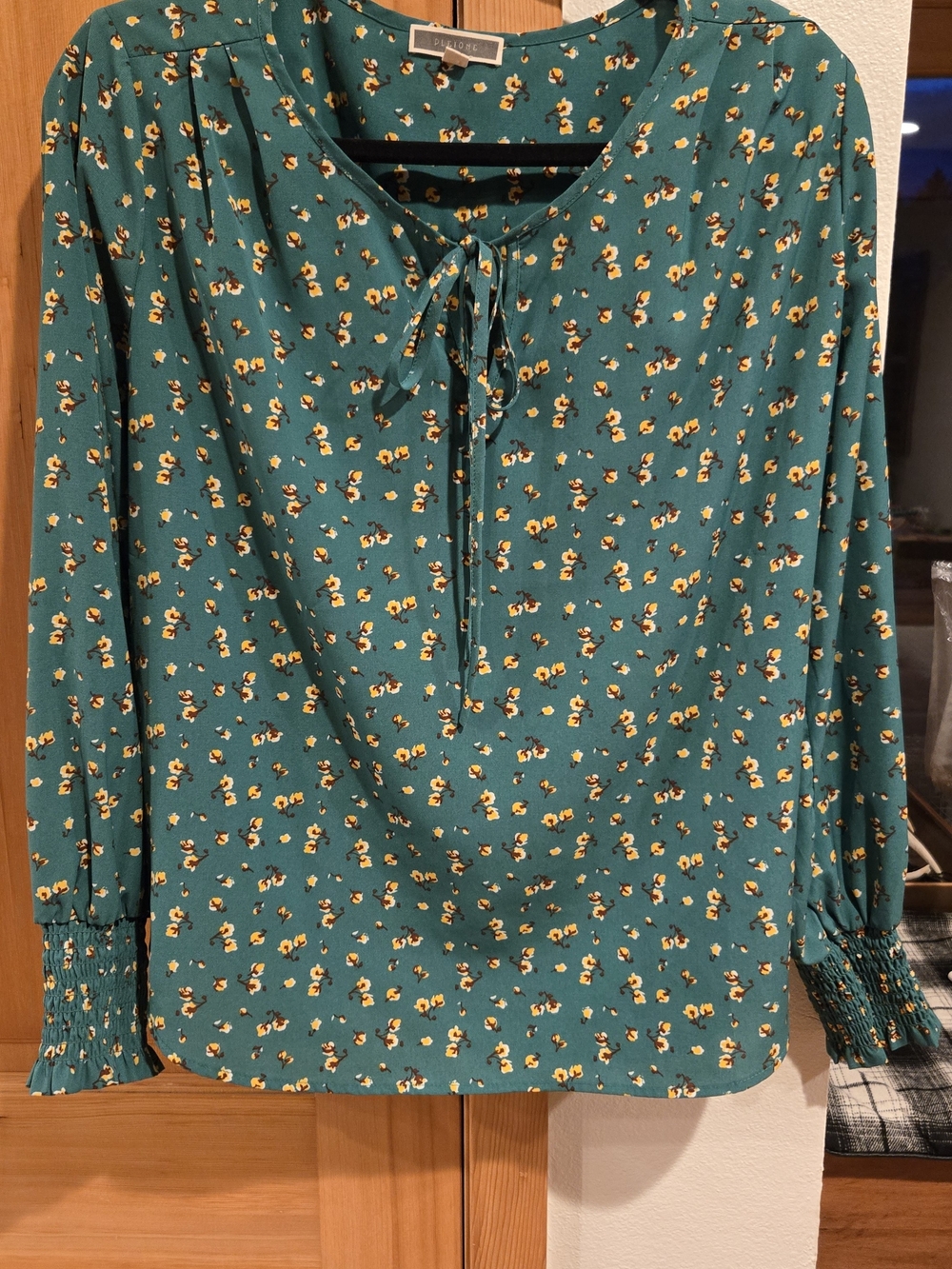 Pleione Nordstrom Floral Tie-Neck Blouse Green with Yellow Accents